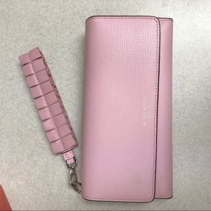 Henri Bendel Uptown Out and About wallet